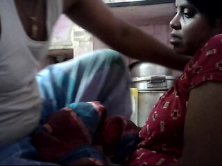 Indian House Wife Big Boobs..