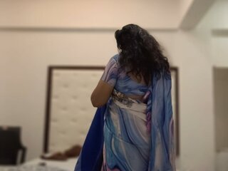Bhabi ko sexy saree main choda